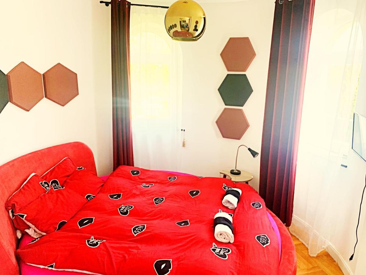 The Castle Suites & Apartment - Free Parking - (Adults Only) Krakow Exterior photo
